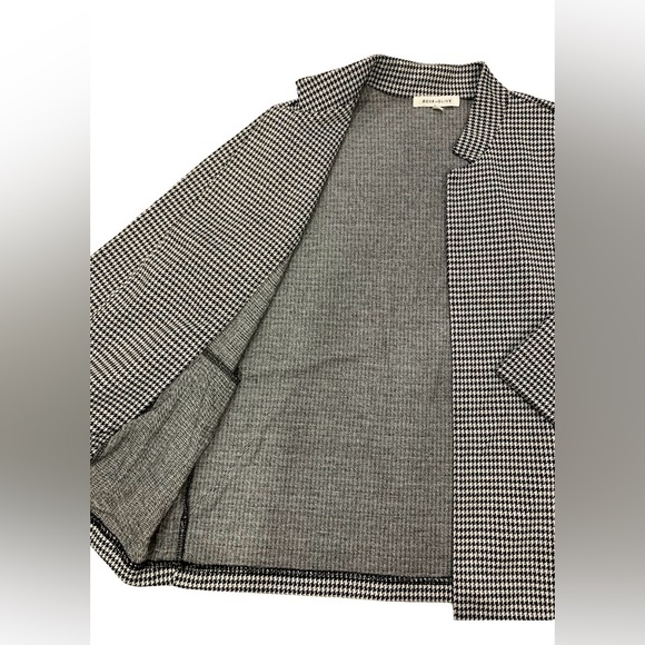Rose & Olive Houndstooth Notch Collar Blazer - Picture 3 of 4